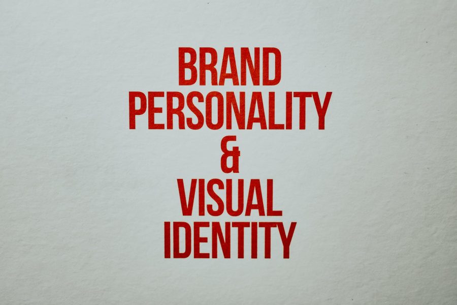 gloria jeans marketing strategy