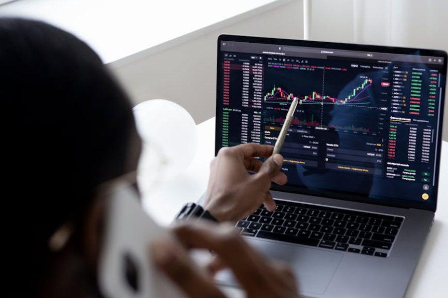 consumer electronics market trends