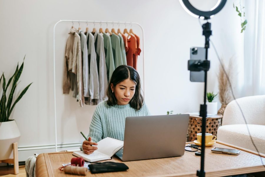 social media manager responsibilities