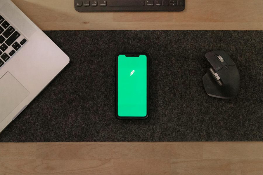 how to start a fintech business