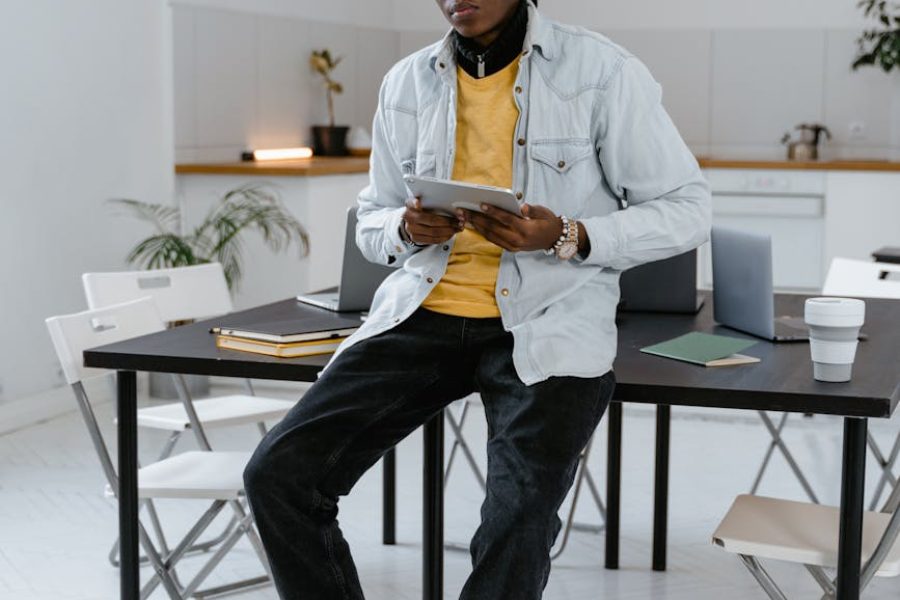 how to start a shoe company